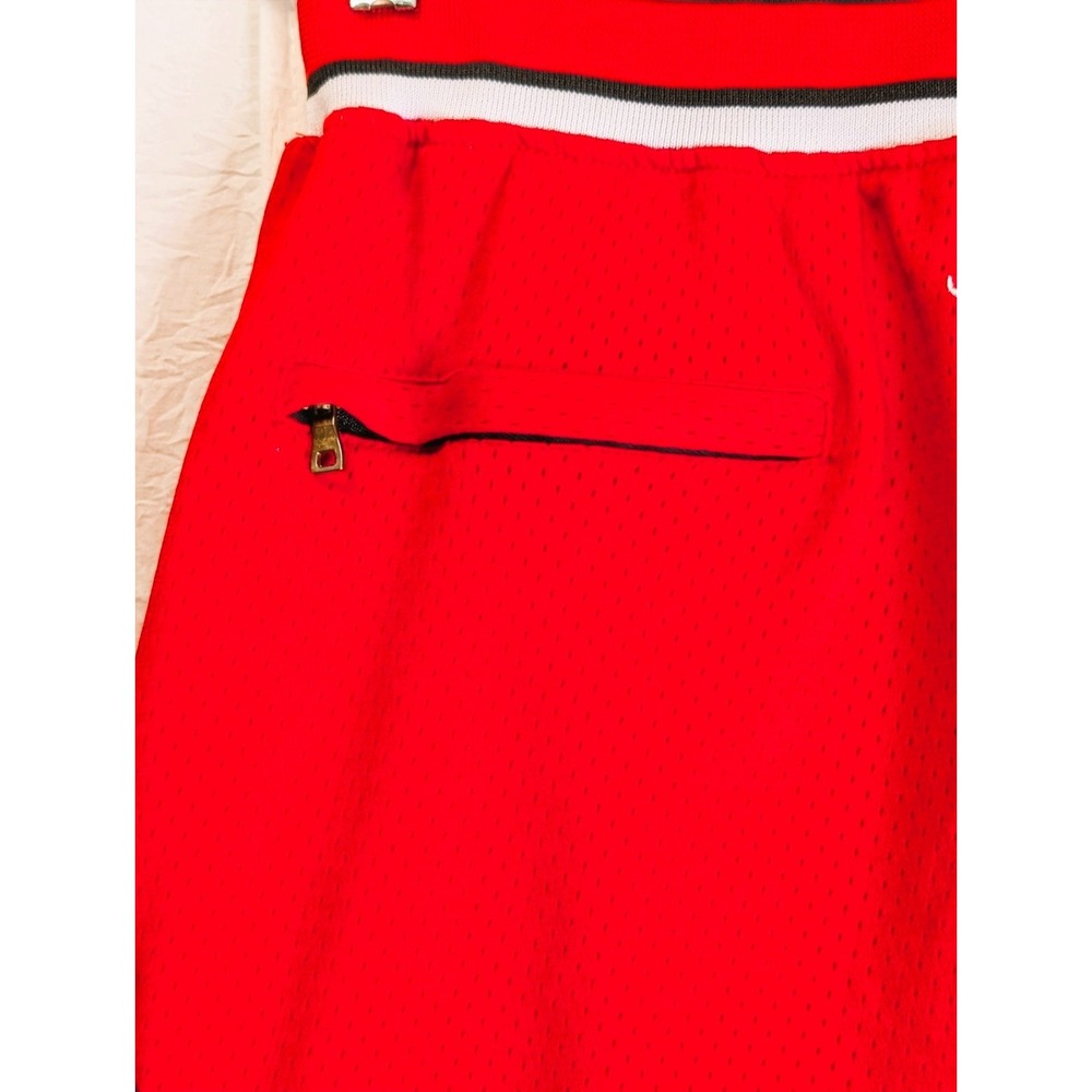Just Don Chicago Bulls 1997-98 Basketball Shorts Medium Red Sewn On Logo Retro - Picture 8 of 15